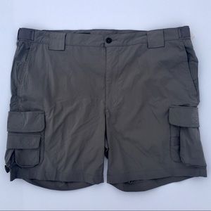 NWT Men’s Orvis 14 Pkt Tech Cargo Shorts size 42